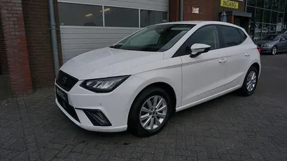 Wit Occasion 2022 Seat Ibiza FR Hatchback | € 13.745 (Super prijs)