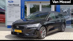 Zwart Gebruikt 2024 Ford Focus ST-Line X Stationwagen | € 32.440 (Eerlijke prijs)