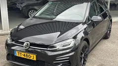 Zwart Gebruikt 2018 VW Golf VII Highline Stationwagen | € 19.399 (Eerlijke prijs)
