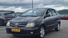 Zwart, metallic lak Gebruikt 2002 Nissan Almera Tino MPV | € 2.250 (Eerlijke prijs)