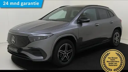 Grijs, metallic lak Occasion 2025 Mercedes EQA250+ AMG line SUV | € 43.945 (Eerlijke prijs)