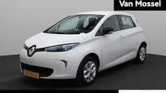 Blanc glacier 369 Gebruikt 2019 Renault Zoe Life Hatchback | € 10.940 (Eerlijke prijs)