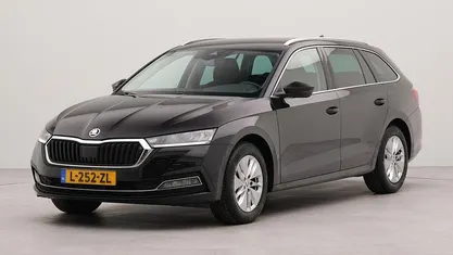 Zwart Occasion 2021 Skoda Octavia Business Line Stationwagen | € 17.800 (Eerlijke prijs)