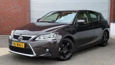 Bruin Gebruikt 2014 Lexus CT200h Hatchback | € 9.299 (Goede deal)