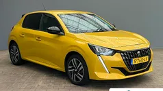Geel Gebruikt 2023 Peugeot 208 Allure Hatchback | € 19.895 (Eerlijke prijs)