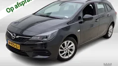 Zwart Gebruikt 2020 Opel Astra Edition Stationwagen | € 12.400 (Eerlijke prijs)