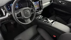 Gebruikt 2024 Volvo V60 Plus Stationwagen | € 43.900 (Eerlijke prijs)