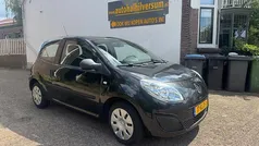 Gebruikt 2010 Renault Twingo Authentique Hatchback | € 1.499 (Eerlijke prijs)