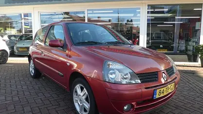 Occasion 2006 Renault Clio II Hatchback | € 999 (Goede deal)