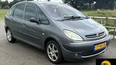 Grijs Gebruikt 2004 Citroën Xsara Picasso MPV | € 699 (Eerlijke prijs)