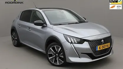 Occasion 2020 Peugeot e-208 GT-line Hatchback | € 13.250 (Goede deal)