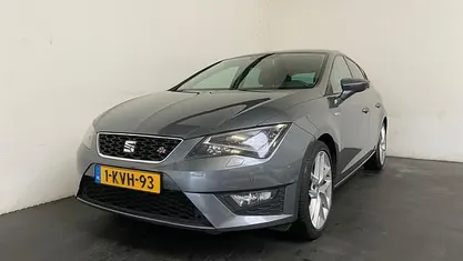 Occasion Seat Leon Business 141 PK (103 kW) 2013 Grijs Hatchback