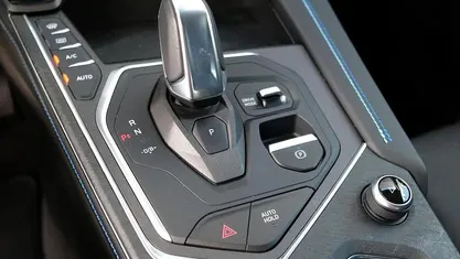 Blauw Gebruikt 2022 Lynk & Co 01 SUV | € 25.894 (Eerlijke prijs)