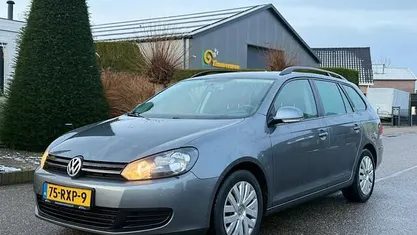 Grijs Gebruikt 2011 VW Golf Trendline Stationwagen | € 2.450 (Eerlijke prijs)