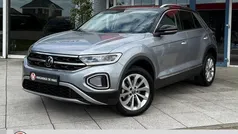Grijs Gebruikt 2023 VW T-Roc Life SUV | € 32.950 (Eerlijke prijs)