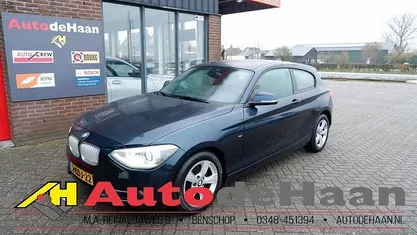 Blauw Gebruikt 2013 BMW 114 Sport Line Hatchback | € 6.995 (Eerlijke prijs)