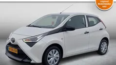 Wit Gebruikt 2020 Toyota Aygo Hatchback | € 9.750 (Eerlijke prijs)