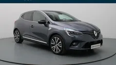Grijs Gebruikt 2021 Renault Clio V Initiale Paris Hatchback | € 21.990 (Eerlijke prijs)