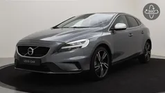 Gebruikt 2018 Volvo V40 R-Design Stationwagen | € 18.495 (Eerlijke prijs)