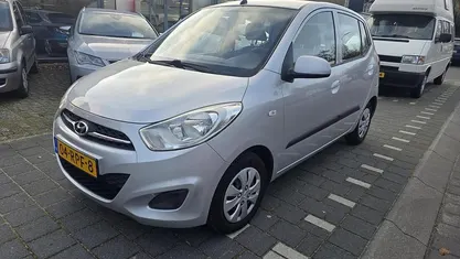 Grijs Gebruikt 2011 Hyundai i10 Hatchback | € 3.450 (Eerlijke prijs)