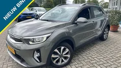 Groen Gebruikt 2021 Kia Stonic SUV | € 20.845 (Eerlijke prijs)