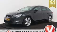 Zwart, metallic lak Gebruikt 2015 Seat Leon ST FR Stationwagen | € 13.199 (Eerlijke prijs)