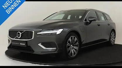 Grijs Occasion 2021 Volvo V60 Inscription Stationwagen | € 34.890 (Eerlijke prijs)