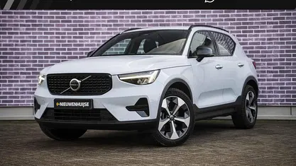Blauw Gebruikt 2025 Volvo XC40 Plus SUV | € 43.894 (Eerlijke prijs)