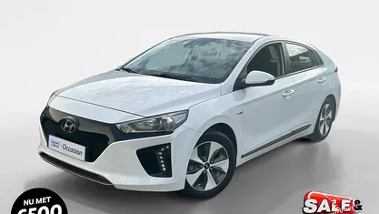 Occasion Hyundai Ioniq Comfort 100 kW (136 PK) 2019 Ceramic white (waw) Hatchback