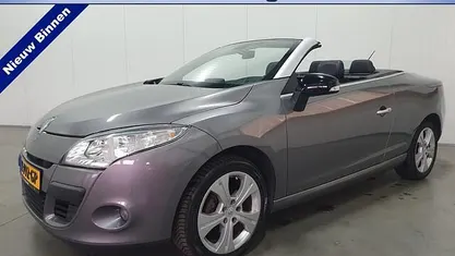 Grijs Gebruikt 2012 Renault Mégane Cabriolet Dynamique Cabriolet | € 8.495 (Eerlijke prijs)