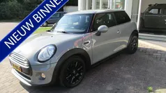 Gebruikt 2015 Mini ONE Business Hatchback | € 9.960 (Eerlijke prijs)
