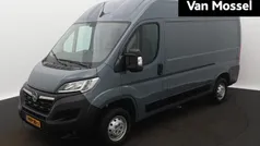 Grijs Gebruikt 2023 Opel Movano Van | € 23.440 (Goede deal)