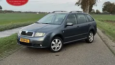 Grijs Gebruikt 2006 Skoda Fabia Ambiente Hatchback | € 1.850 (Eerlijke prijs)