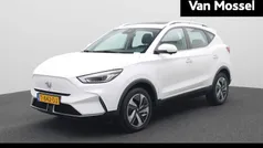 Wit Gebruikt 2023 MG ZS Luxury Sedan | € 21.444 (Eerlijke prijs)