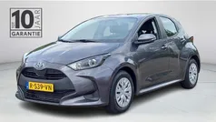 Gebruikt 2022 Toyota Yaris Hybrid Active Hatchback | € 20.450 (Eerlijke prijs)