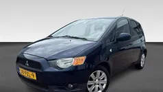 Blauw Gebruikt 2011 Mitsubishi Colt Edition Hatchback | € 6.430 (Eerlijke prijs)