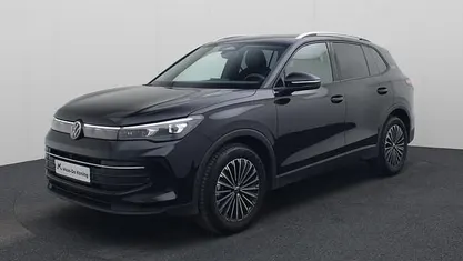 Zwart Occasion 2025 VW Tiguan Goal SUV | € 43.440 (Super prijs)