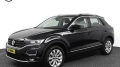 Zwart Gebruikt 2019 VW T-Roc Sport SUV | € 23.795 (Eerlijke prijs)