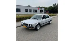 Grijs Gebruikt 1984 BMW 520 Sedan | € 5.999