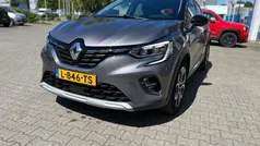 Grijs Gebruikt 2021 Renault Captur Intens SUV | € 21.795 (Eerlijke prijs)
