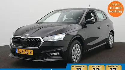 Zwart Gebruikt 2024 Skoda Fabia Selection Hatchback | € 22.795 (Eerlijke prijs)