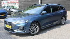 Blauw Gebruikt 2022 Ford Focus ST-Line X Stationwagen | € 22.995 (Eerlijke prijs)