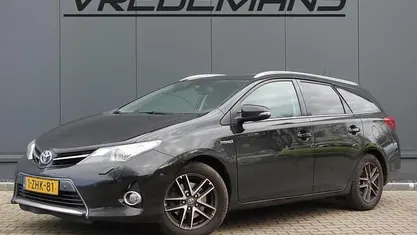 Gebruikt 2015 Toyota Auris Touring Sports Stationwagen | € 8.450 (Eerlijke prijs)