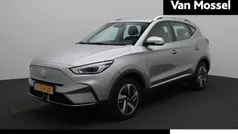 Grijs Gebruikt 2023 MG ZS Comfort Sedan | € 21.995 (Eerlijke prijs)