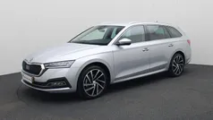 Grijs Gebruikt 2021 Skoda Octavia Business Line Stationwagen | € 22.440 (Eerlijke prijs)