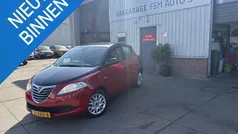 Rood Gebruikt 2013 Lancia Ypsilon Silver Hatchback | € 5.950 (Eerlijke prijs)