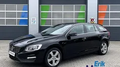 Gebruikt 2015 Volvo V60 Momentum Stationwagen | € 9.299 (Eerlijke prijs)