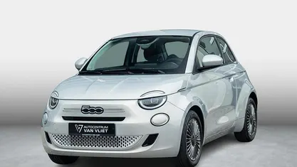 Nieuw Fiat 500 Launch Edition 65 PK (47 kW) 2025 Blauw Hatchback