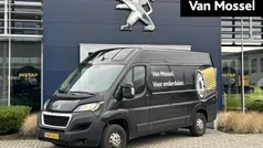 Zwart Gebruikt 2022 Peugeot Boxer Van | € 15.940 (Eerlijke prijs)