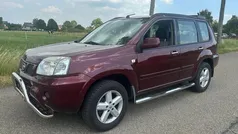 Rood Gebruikt 2004 Nissan X-Trail SUV | € 2.450 (Eerlijke prijs)